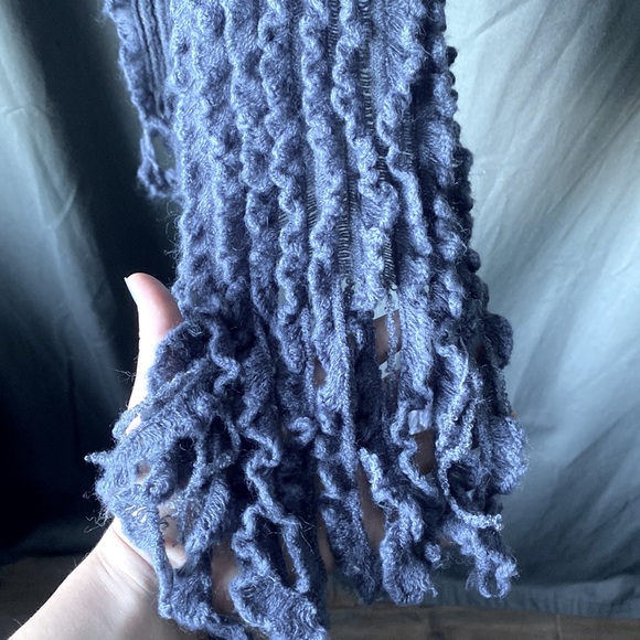 2Chic Slate Grey Squiggly Scarf - Picture 2 of 4